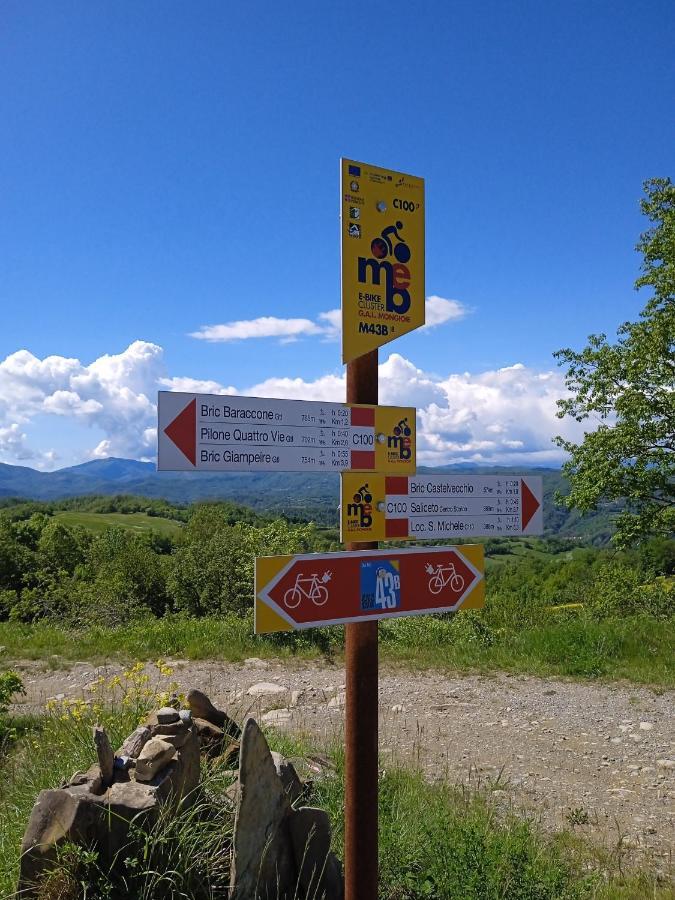 Bed and Breakfast Cascina Boschetto Saliceto Exterior foto